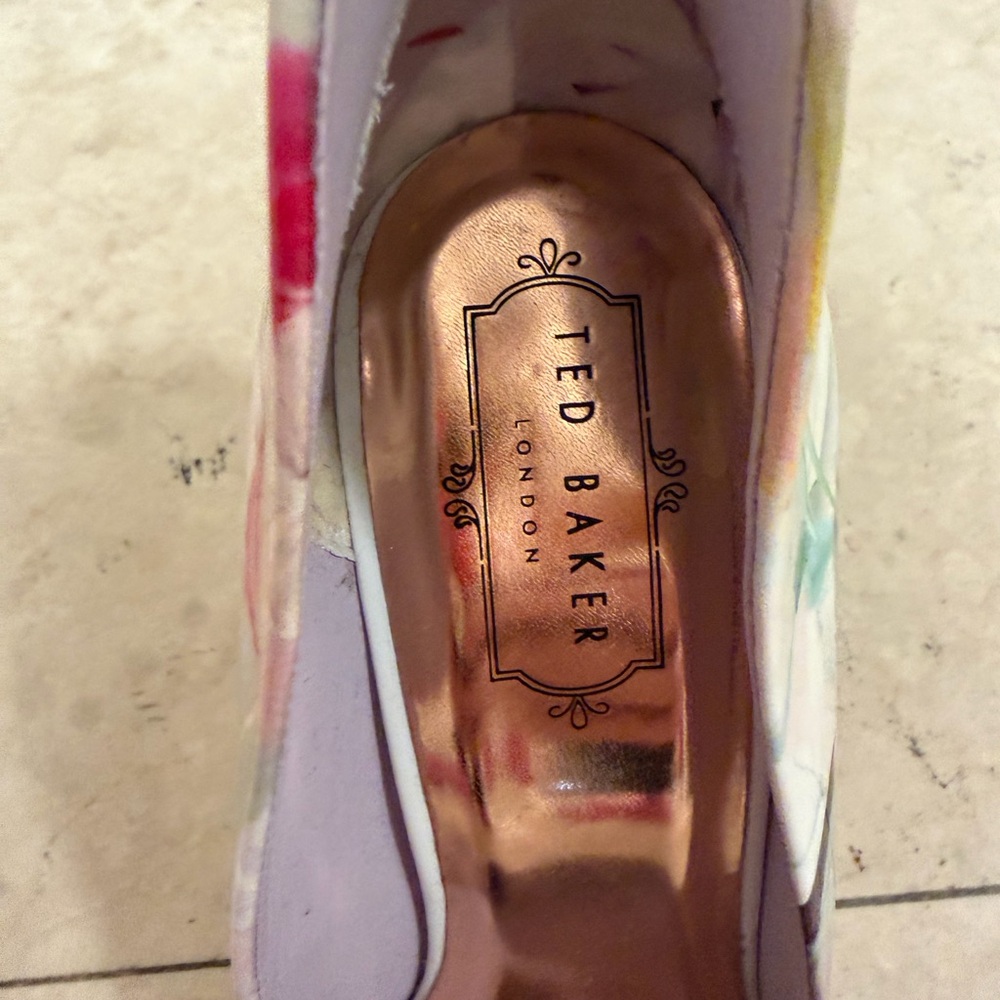 Ted Baker Multicolor Floral Heels called “Hanging Gardens”.  Stunning - Picture 8 of 13